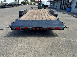 2026 PJ Trailers CC (22') Equipment Trailer